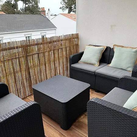 La Garenne, Pres Des Commerces Сен-Жан-де-Мон