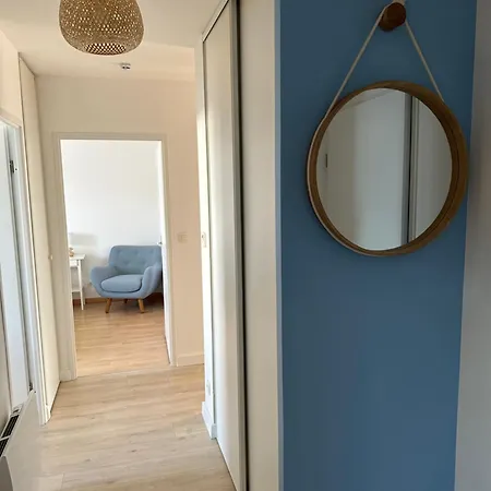 La Garenne, Pres Des Commerces Apartment *