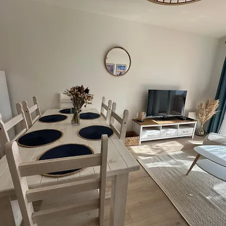 La Garenne, Pres Des Commerces * Сен-Жан-де-Мон