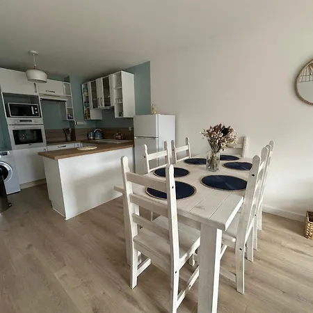 La Garenne, Pres Des Commerces Apartment *