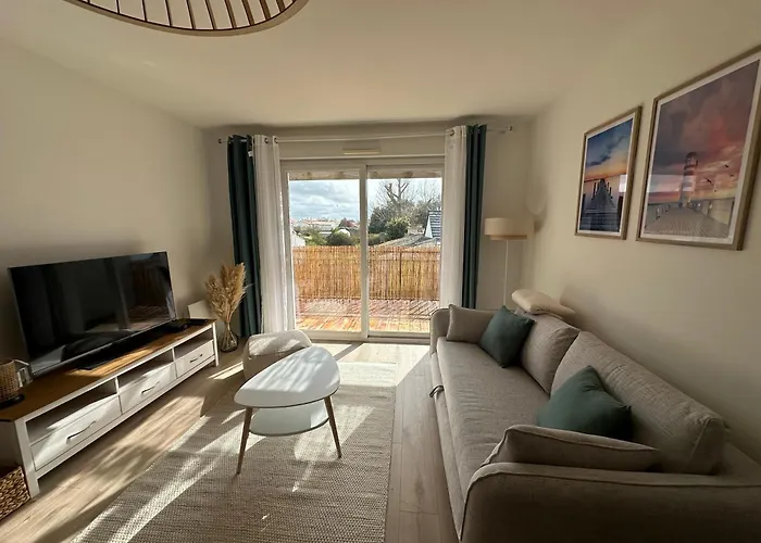 Apartmán La Garenne, Pres Des Commerces