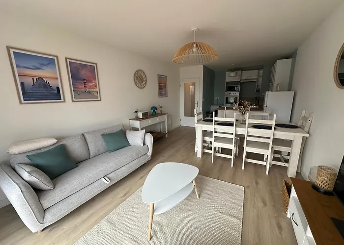 La Garenne, Pres Des Commerces Apartmán *