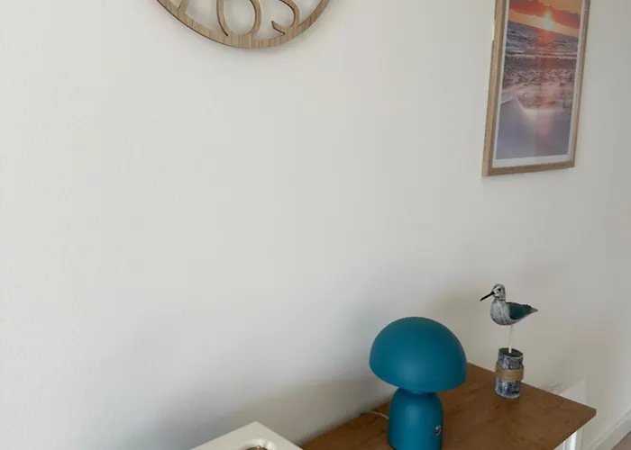 La Garenne, Pres Des Commerces *