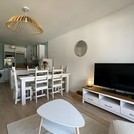 La Garenne, Près Des Commerces