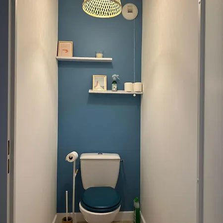 La Garenne, Pres Des Commerces דירה