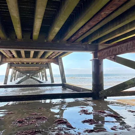 La Garenne, Pres Des Commerces דירה