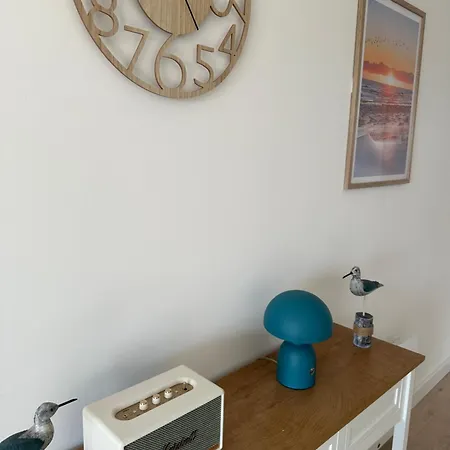 La Garenne, Pres Des Commerces *