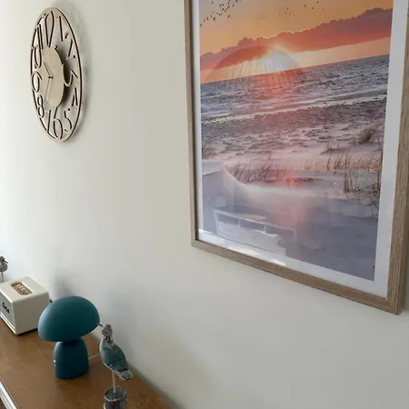 La Garenne, Pres Des Commerces * סן ז'אן דה מון