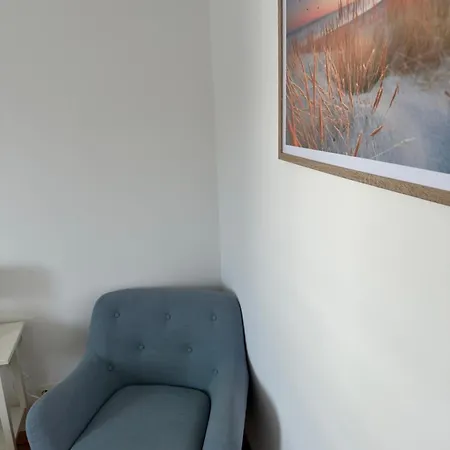 דירה La Garenne, Pres Des Commerces סן ז'אן דה מון