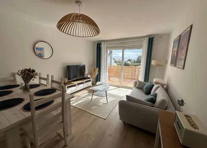 La Garenne, Pres Des Commerces Apartman